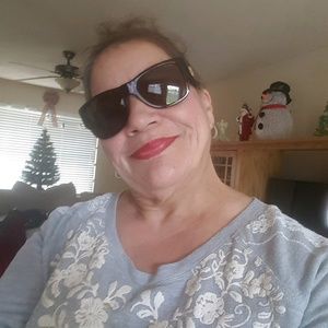 Meet your Posher, Bernadette